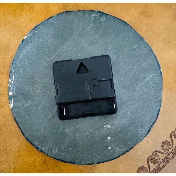 Laitenberger Stone Slate 6" Roman Numeral Battery Operated Round Clock w Stand - Picture 6 of 6